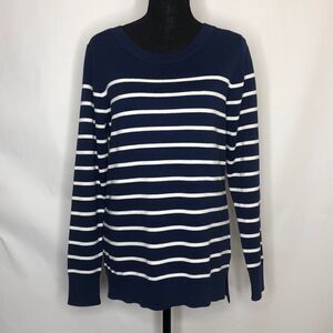 Liz Claiborne woman’s sweater
